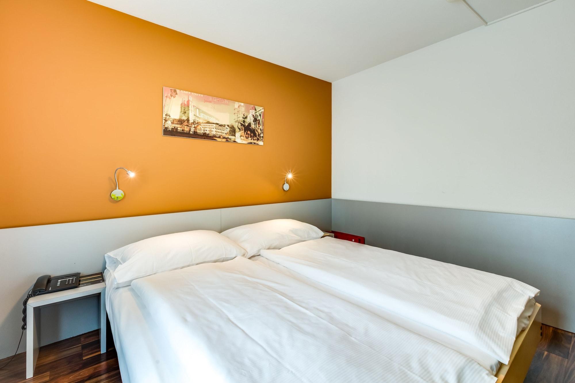 Alexander Guesthouse Zurich Old Town Exterior photo