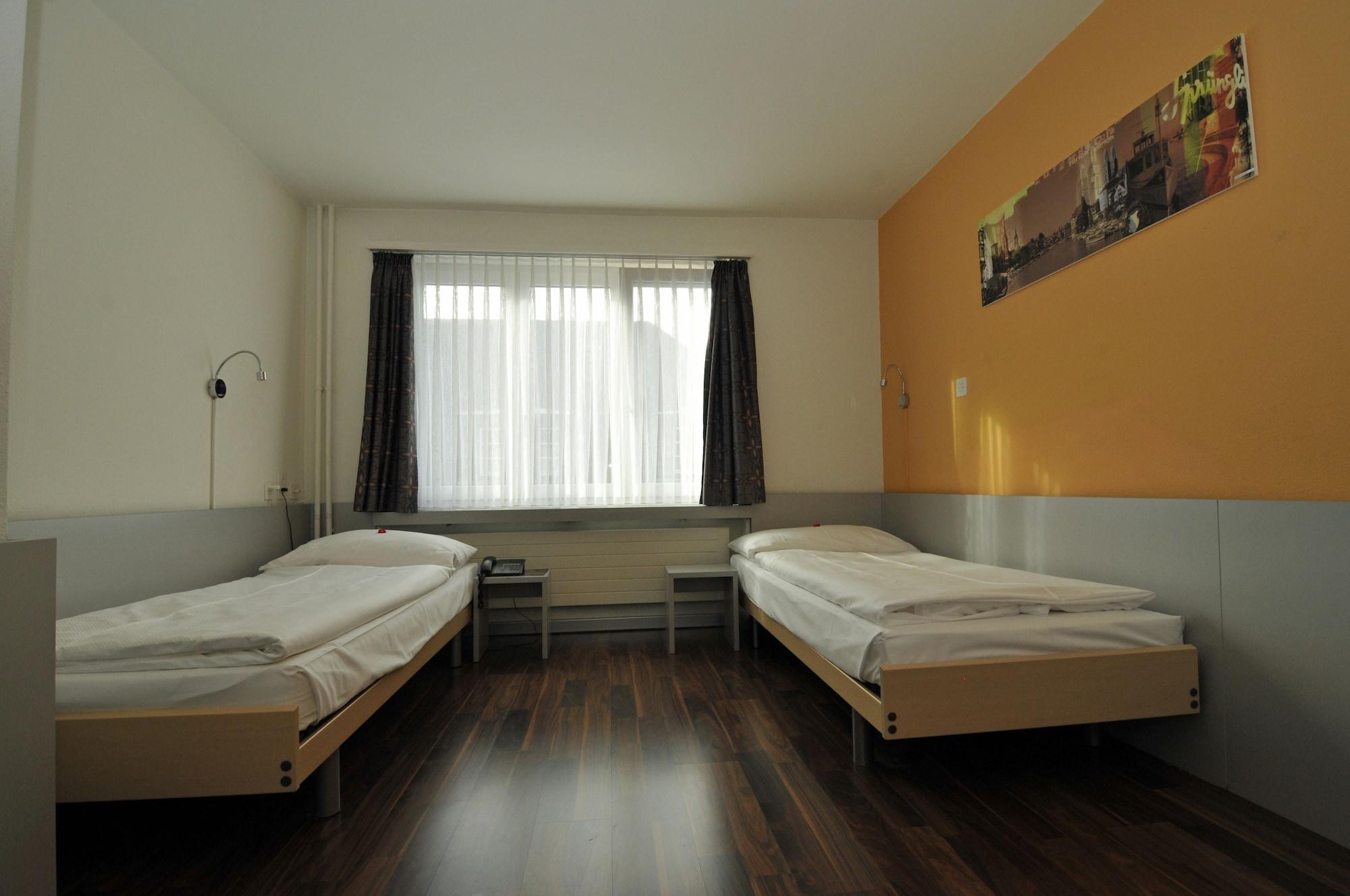Alexander Guesthouse Zurich Old Town Exterior photo