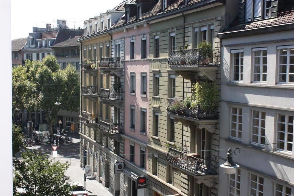 Alexander Guesthouse Zurich Old Town Exterior photo